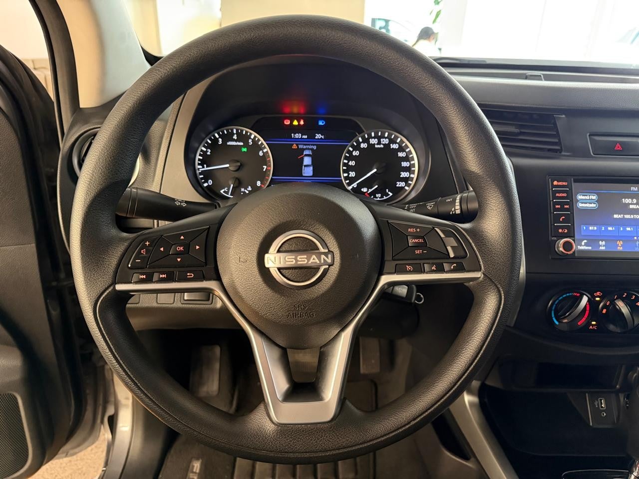 2023 Nissan FRONTIER LE TA 23