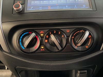 2023 Nissan FRONTIER LE TA 23