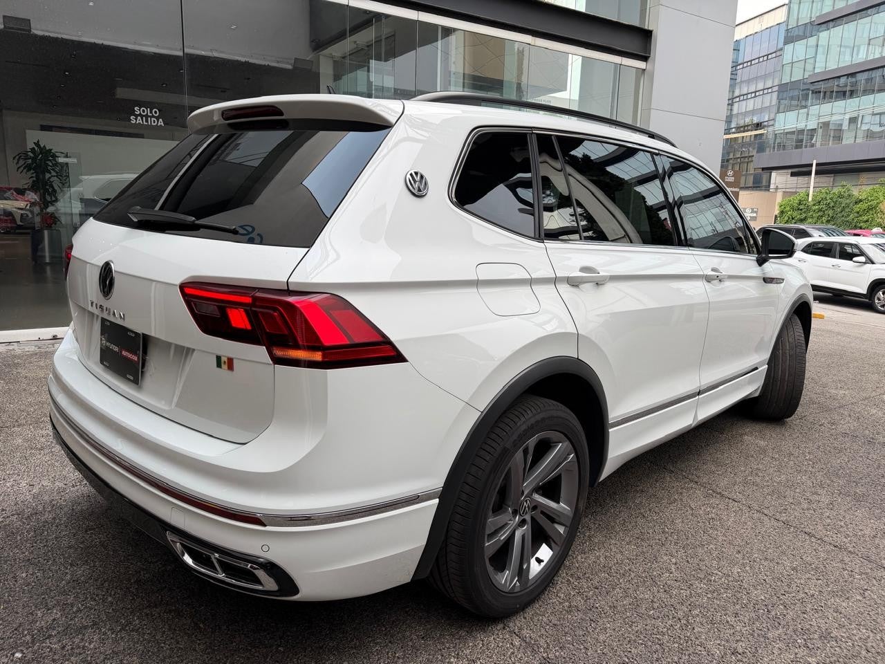 2023 Volkswagen TIGUAN R-LINE 1.4 LONG DRIVE