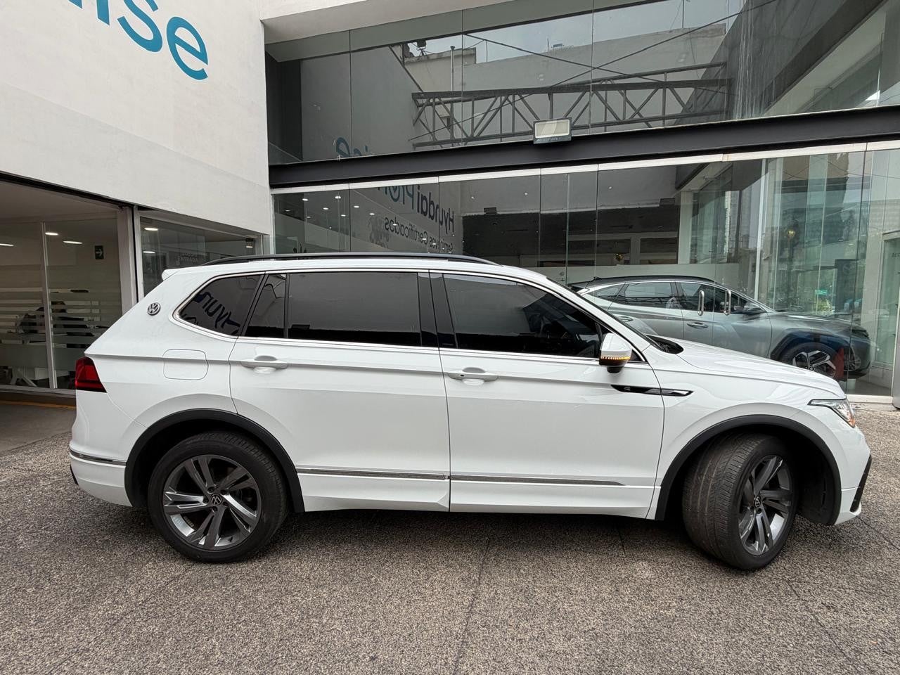 2023 Volkswagen TIGUAN R-LINE 1.4 LONG DRIVE