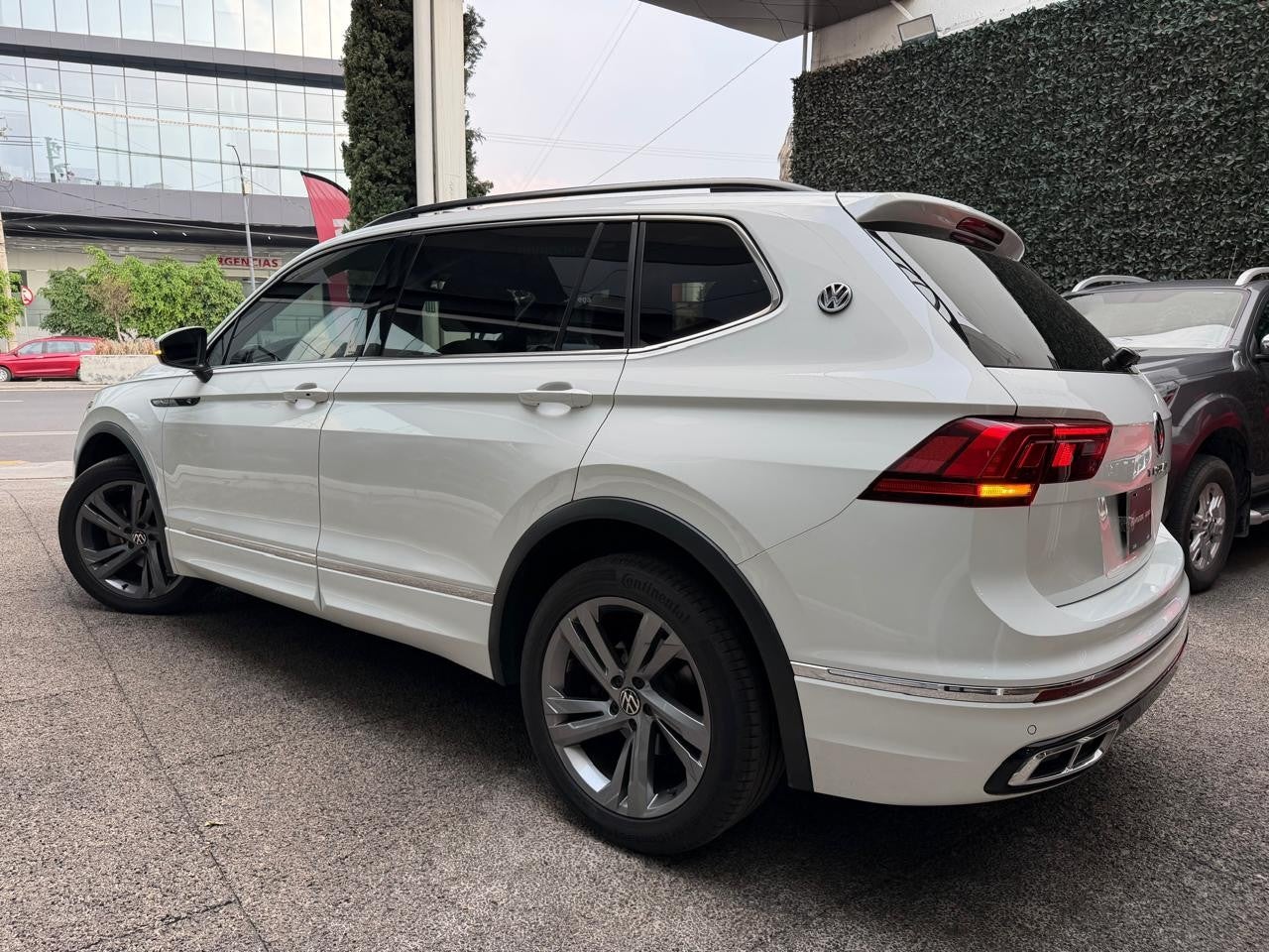 2023 Volkswagen TIGUAN R-LINE 1.4 LONG DRIVE