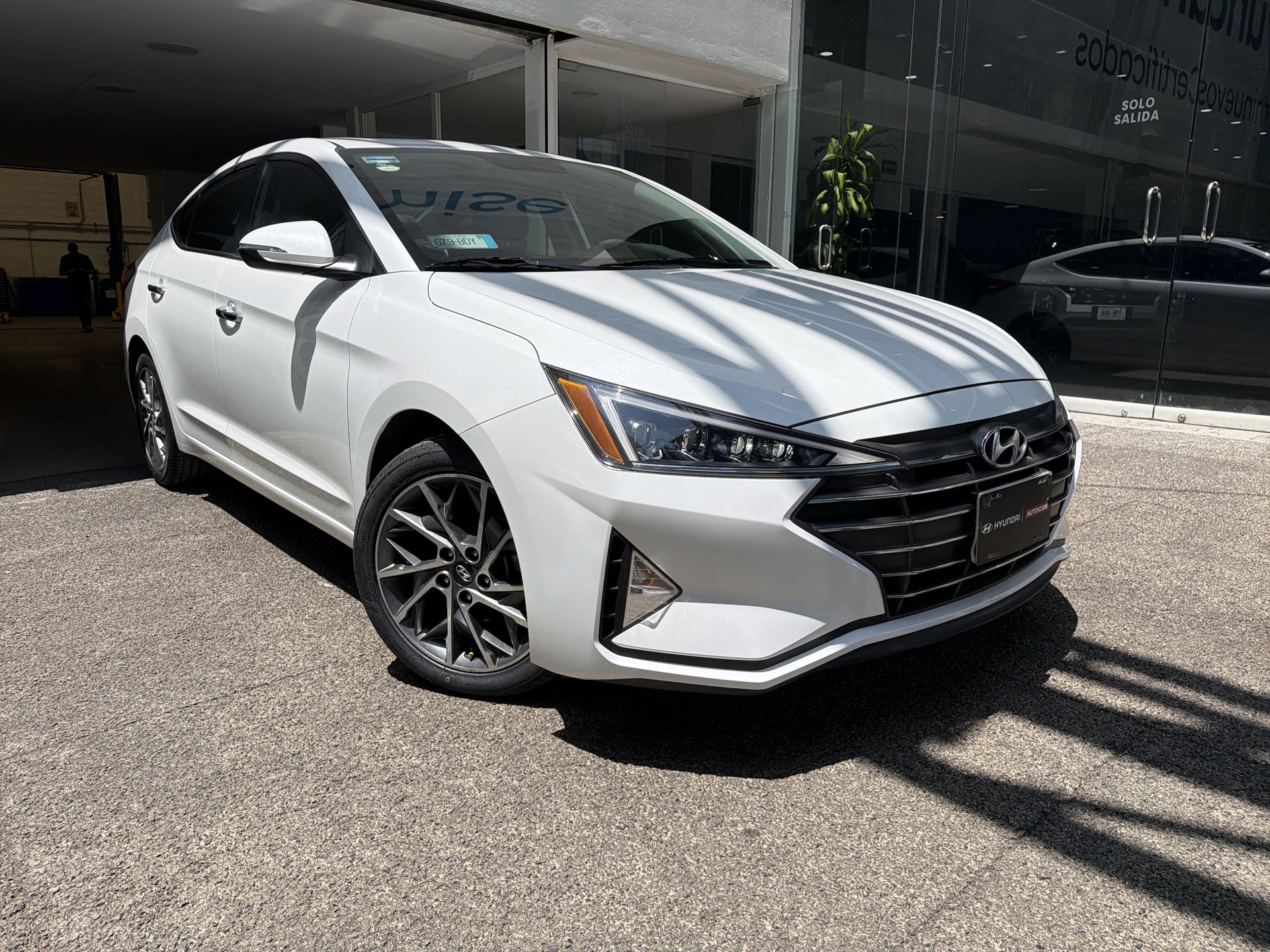 2020 Hyundai ELANTRA LIMITED TECH NAVI IVT