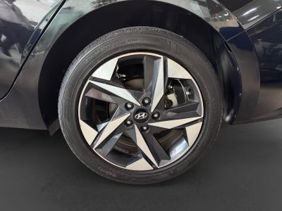 2023 Hyundai ELANTRA LIMITED TECH IVT