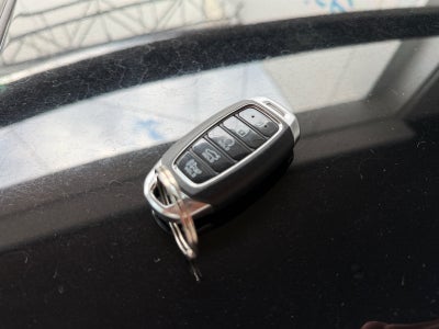 2023 Hyundai ELANTRA LIMITED TECH IVT