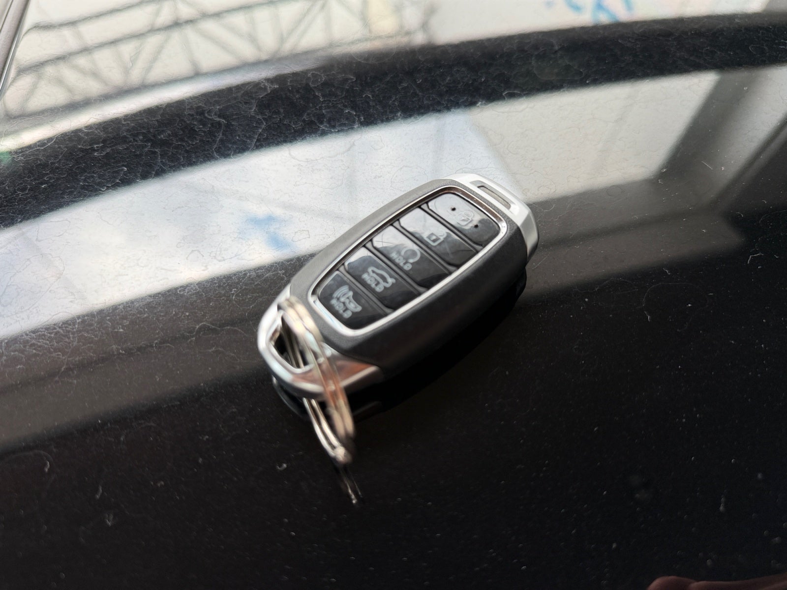 2023 Hyundai ELANTRA LIMITED TECH IVT