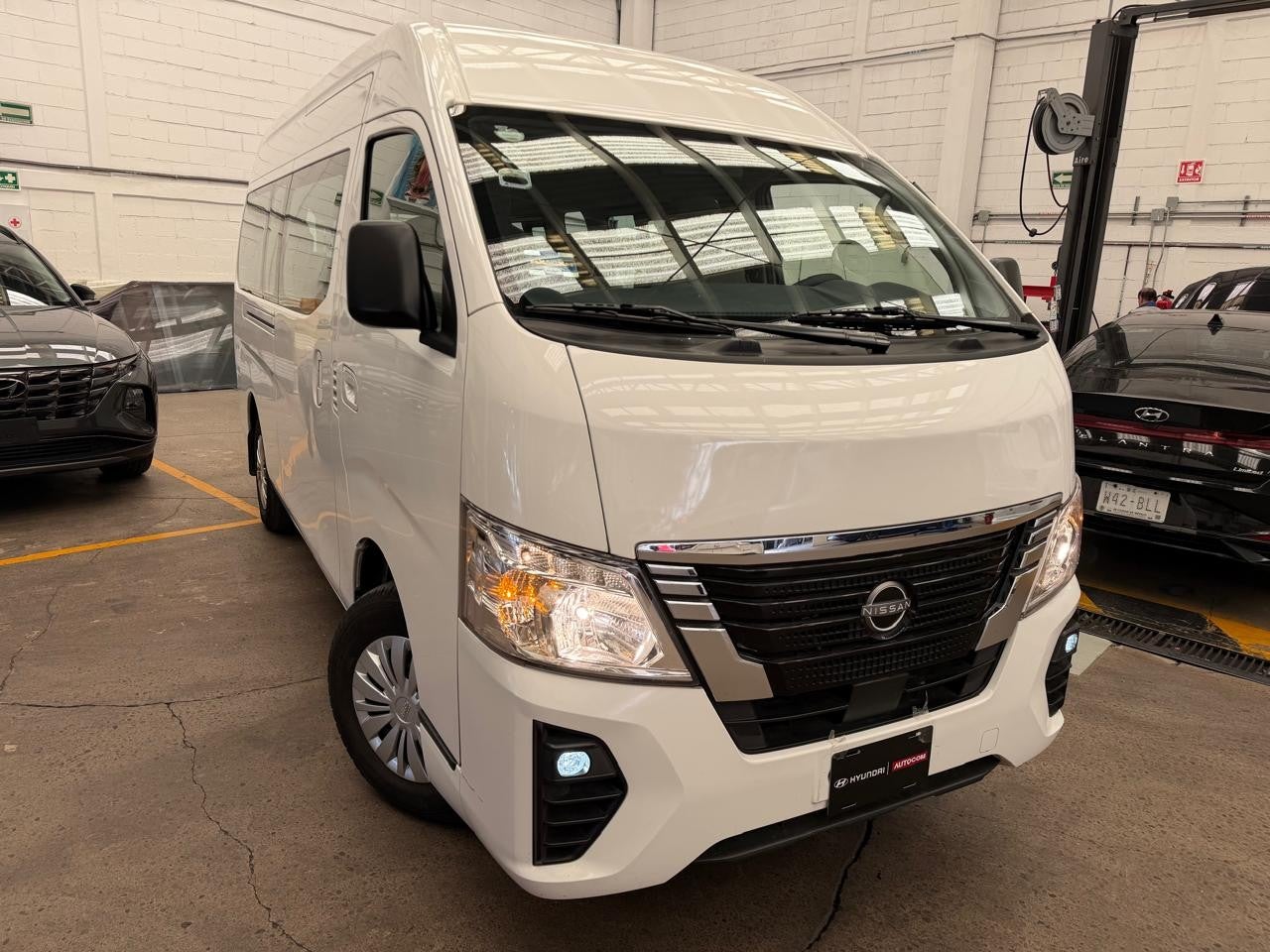 2023 Nissan URVAN URVAN PASAJEROS 4 PUERTAS 11 PASAJ TM 2.5L AA