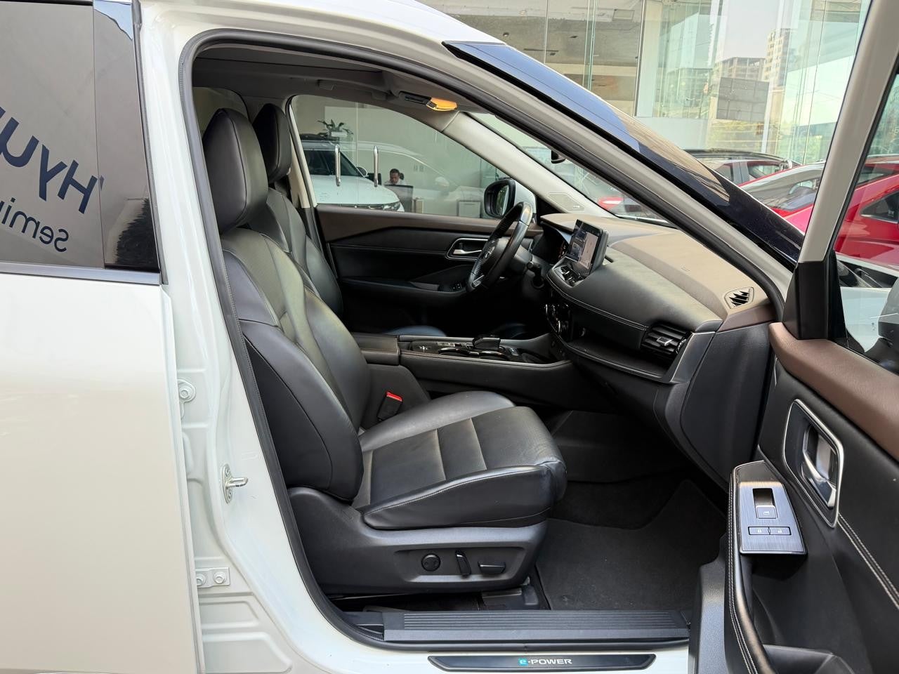 2023 Nissan X-TRAIL PLATINUM E-POWER 2 ROW 23