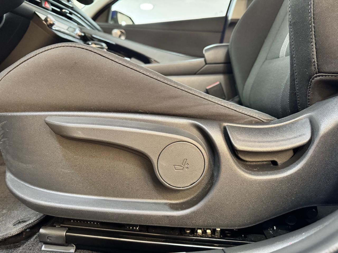 2025 Hyundai ELANTRA GLS PREMIUM DCT HEV