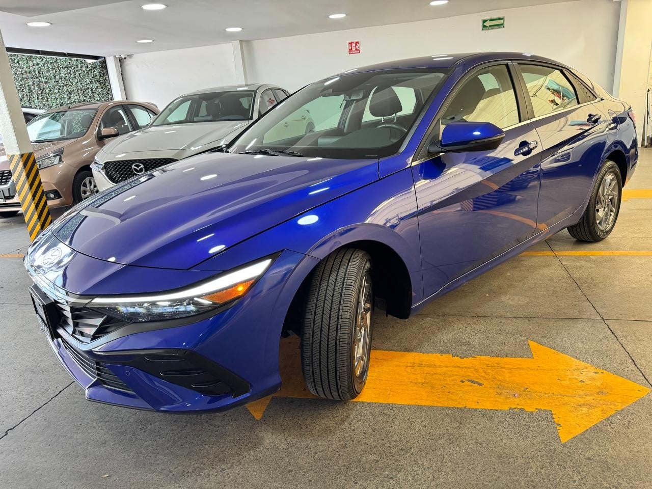 2025 Hyundai ELANTRA GLS PREMIUM DCT HEV