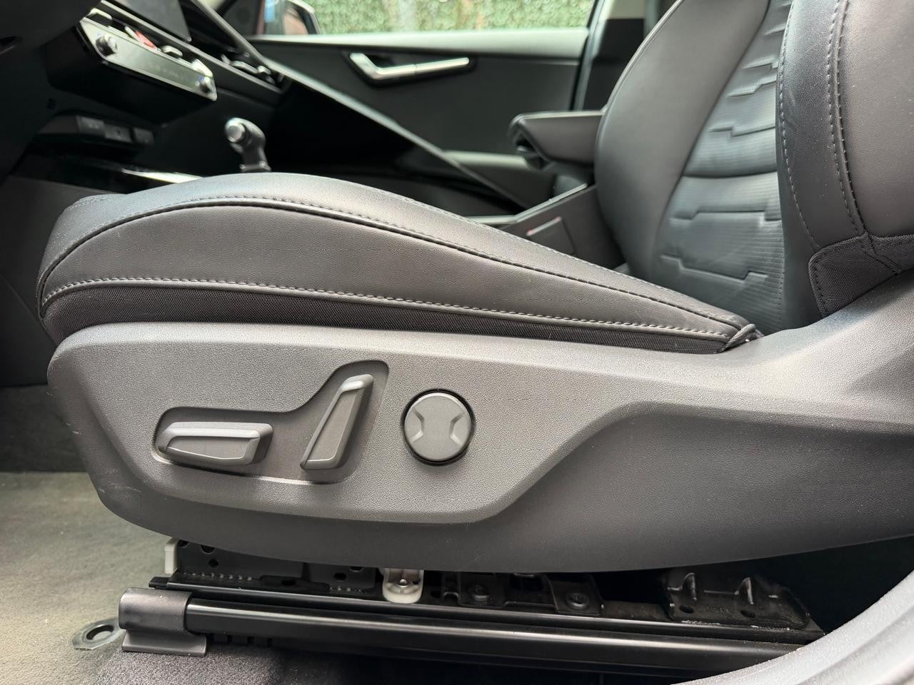 2024 Kia NIRO EX