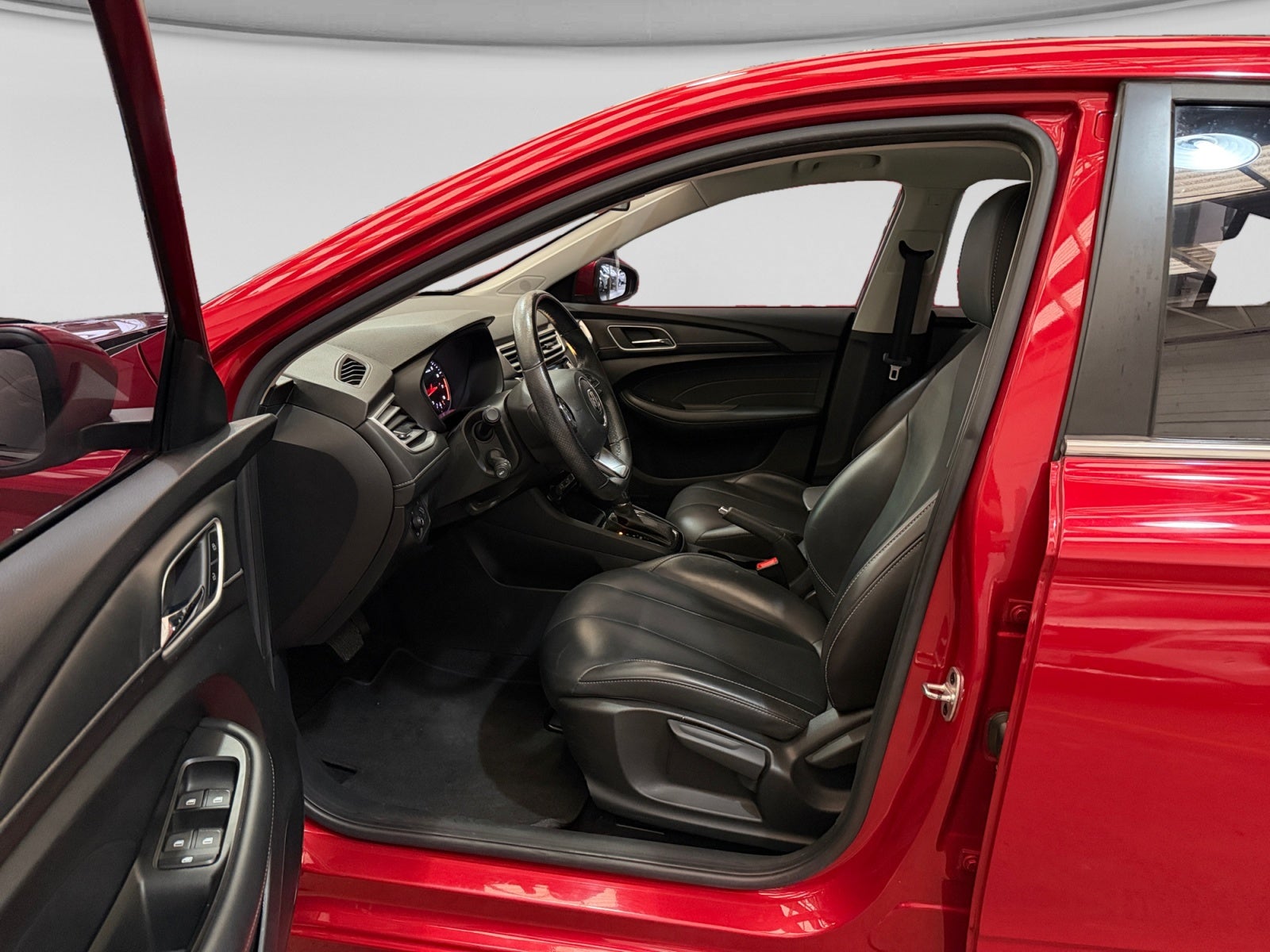 2023 MG MG 5 1.5L COM EXCITE AT