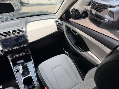 2023 Hyundai 700 GLS PREMIUM