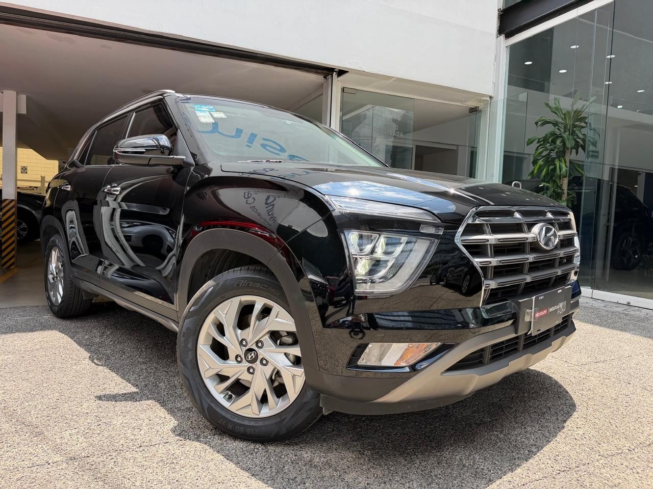 2023 Hyundai 700 GLS PREMIUM