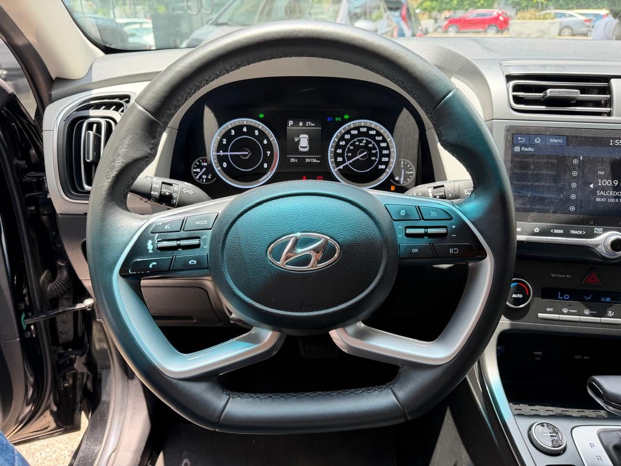 2023 Hyundai 700 GLS PREMIUM
