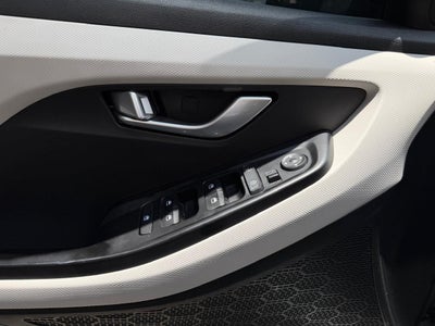 2023 Hyundai 700 GLS PREMIUM
