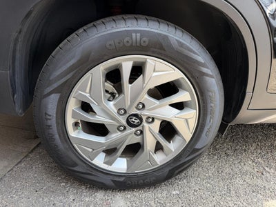 2023 Hyundai 700 GLS PREMIUM