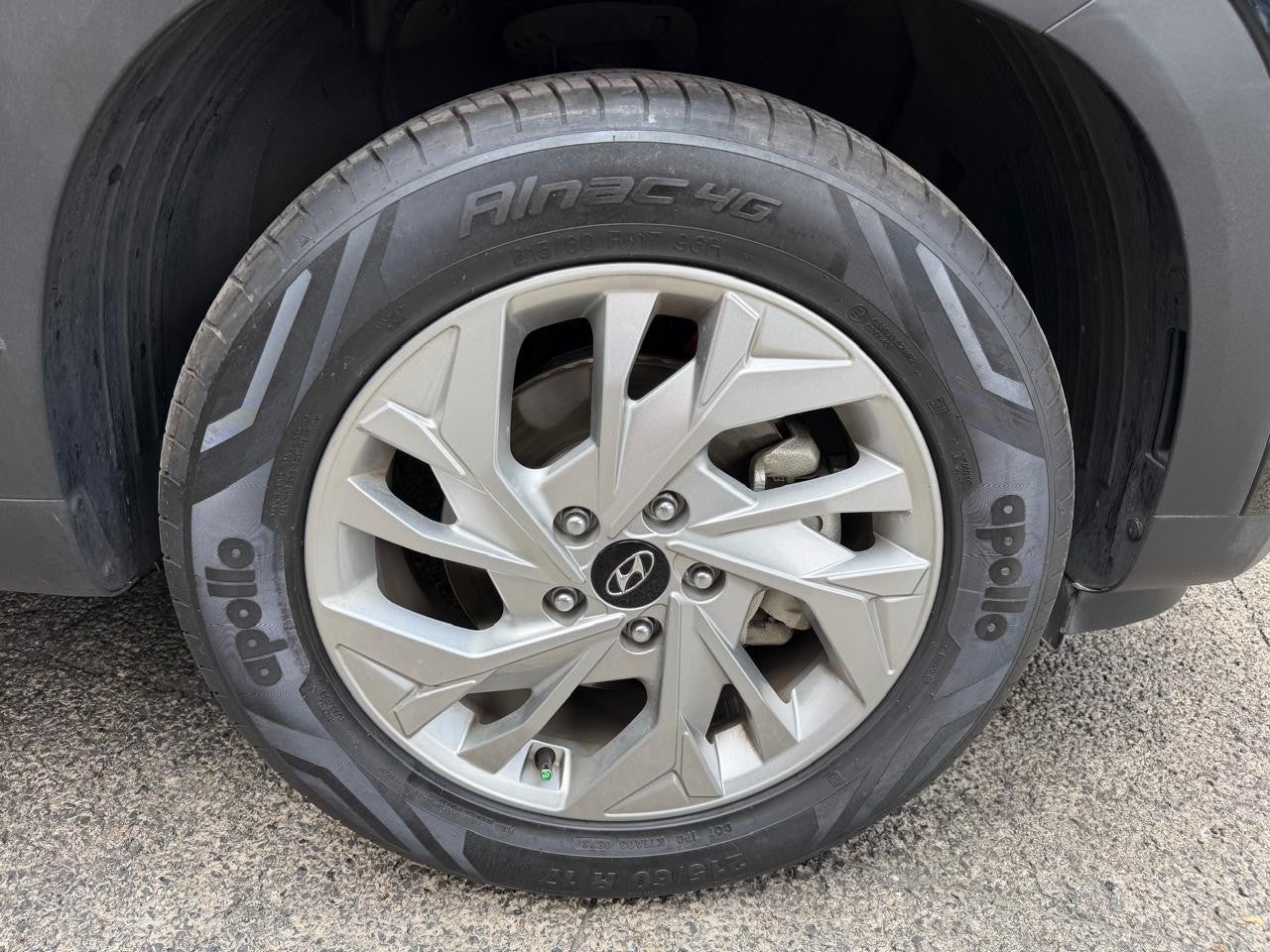 2023 Hyundai 700 GLS PREMIUM