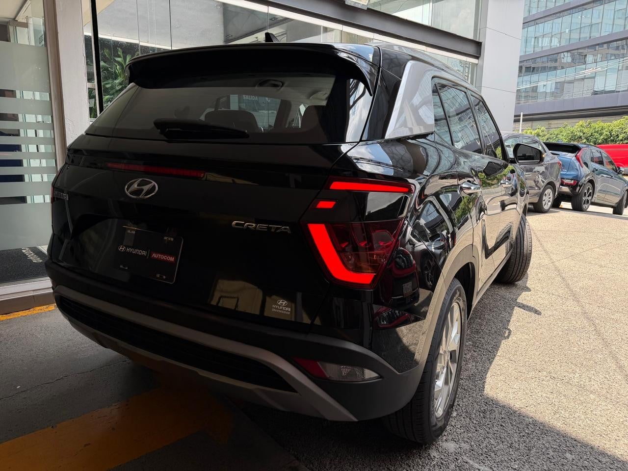 2023 Hyundai 700 GLS PREMIUM