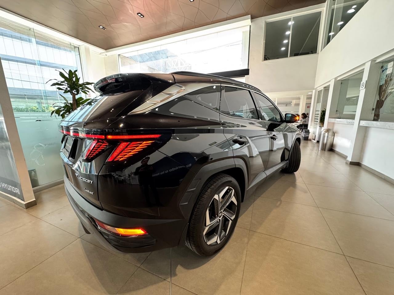 2024 Hyundai TUCSON LIMITED TECH