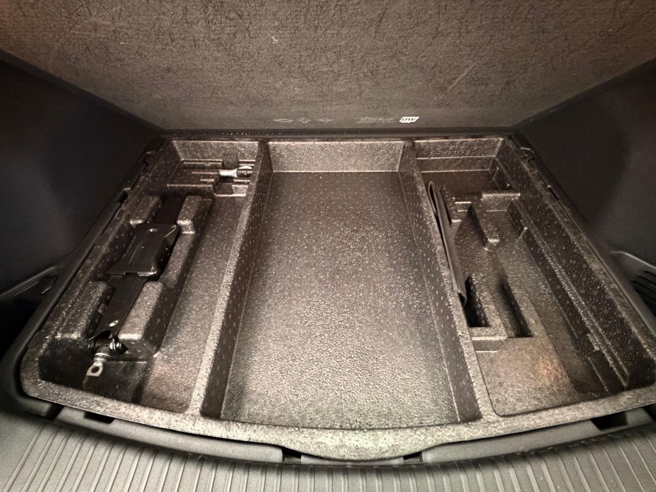 2025 RENAULT KOLEOS ICONIC