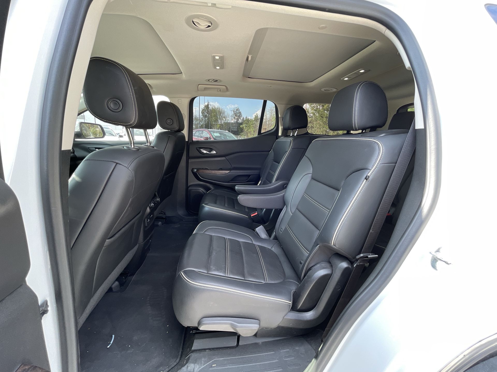 2023 GMC ACADIA DENALI G