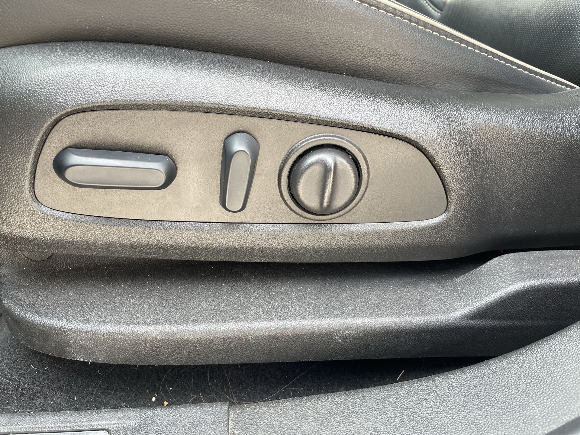 2023 GMC ACADIA DENALI G