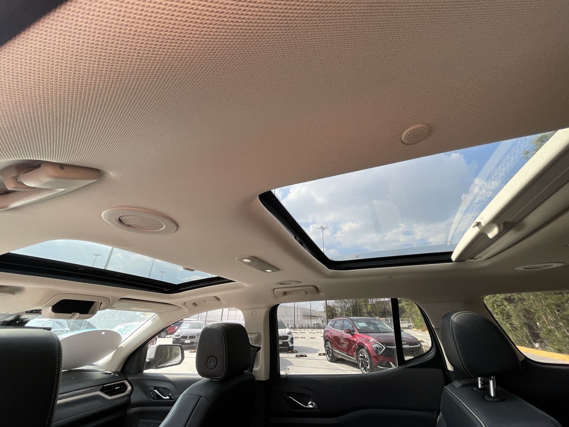 2023 GMC ACADIA DENALI G