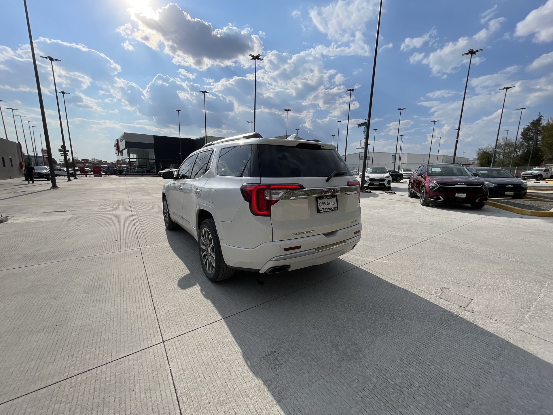 2023 GMC ACADIA DENALI G