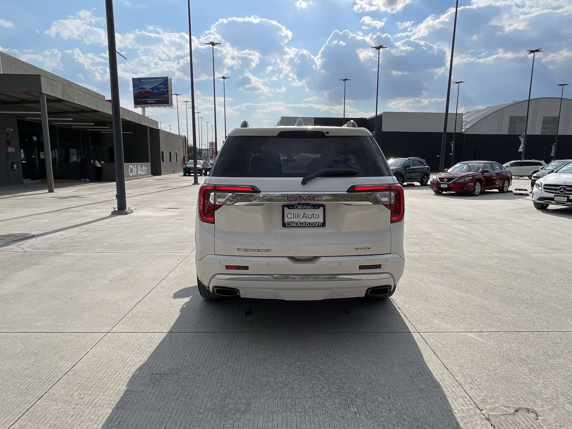 2023 GMC ACADIA DENALI G