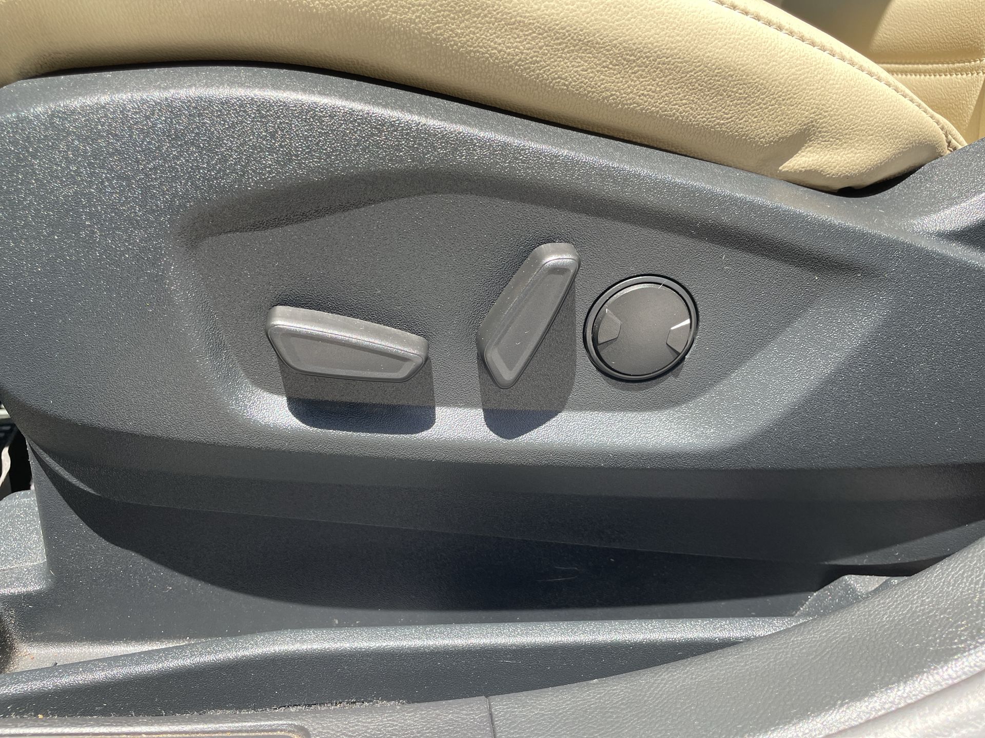 2022 Ford EDGE SEL PLUS FWD 2.0L GTDI