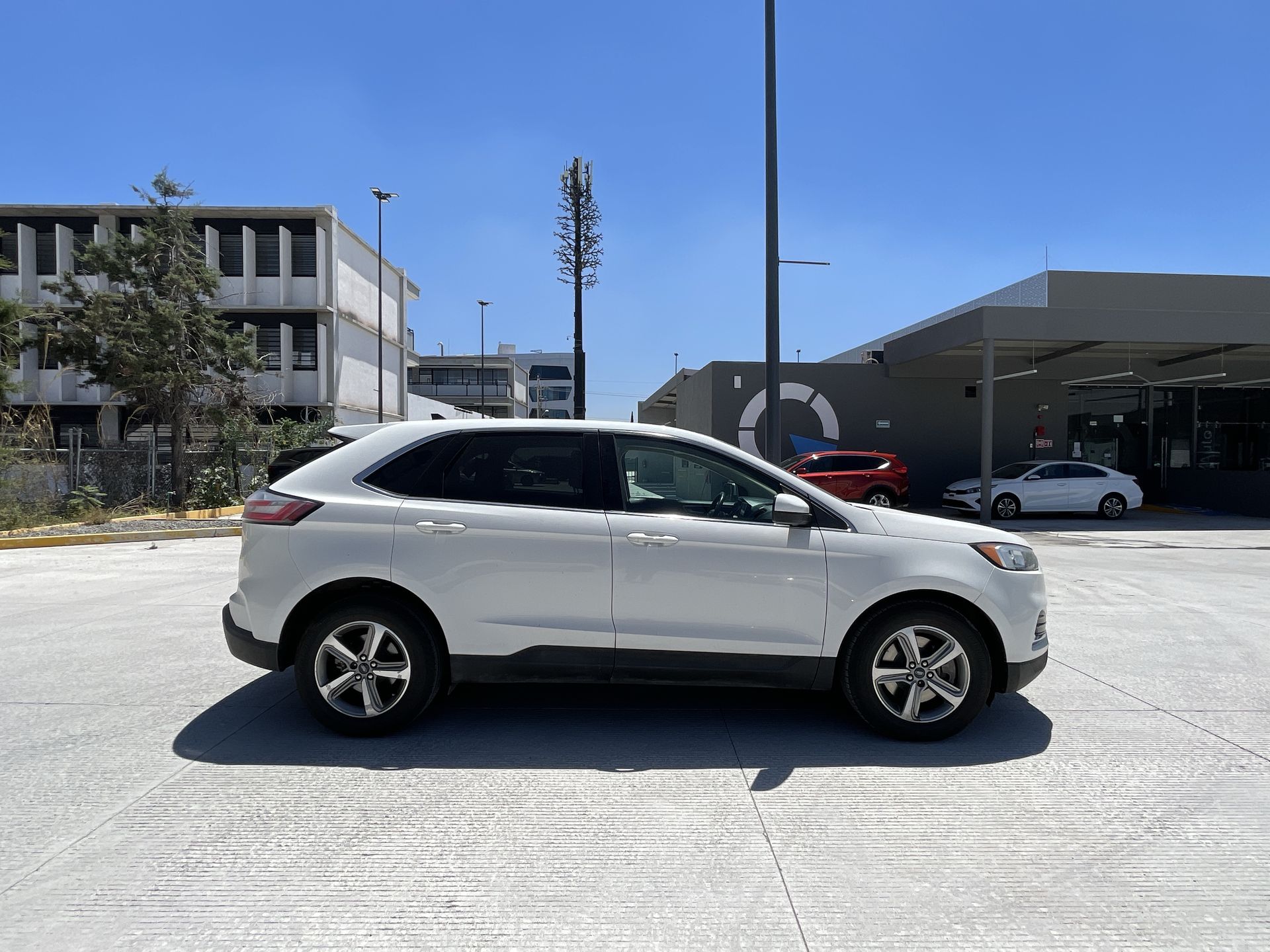 2022 Ford EDGE SEL PLUS FWD 2.0L GTDI