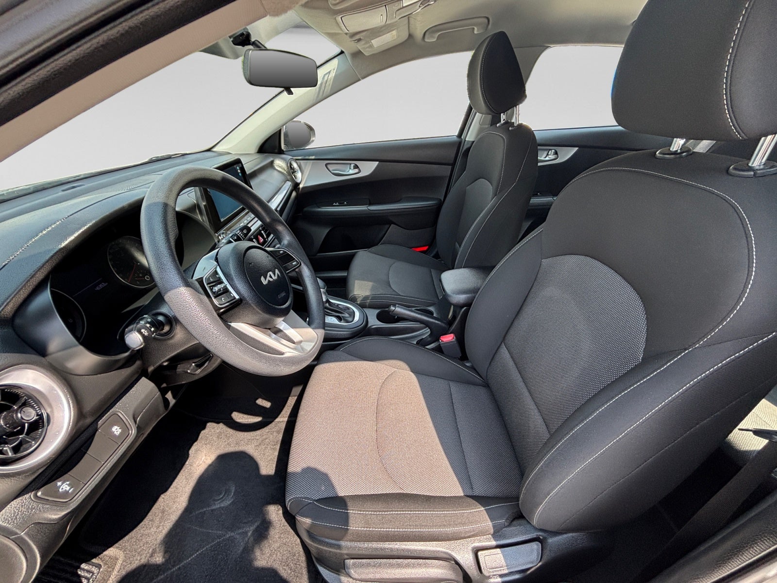 2023 Kia FORTE L IVT