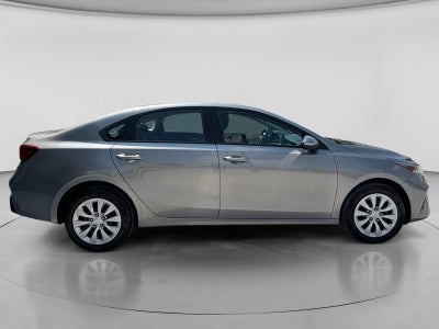 2023 Kia FORTE L IVT