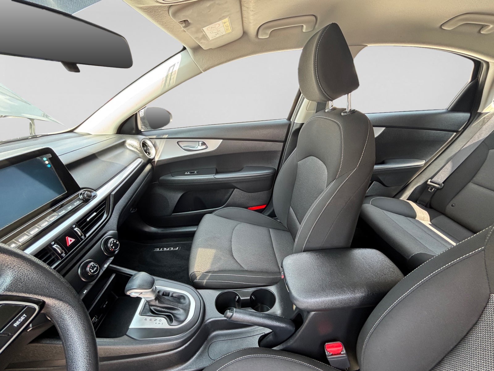 2023 Kia FORTE L IVT