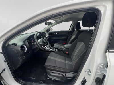 2024 Kia FORTE EX