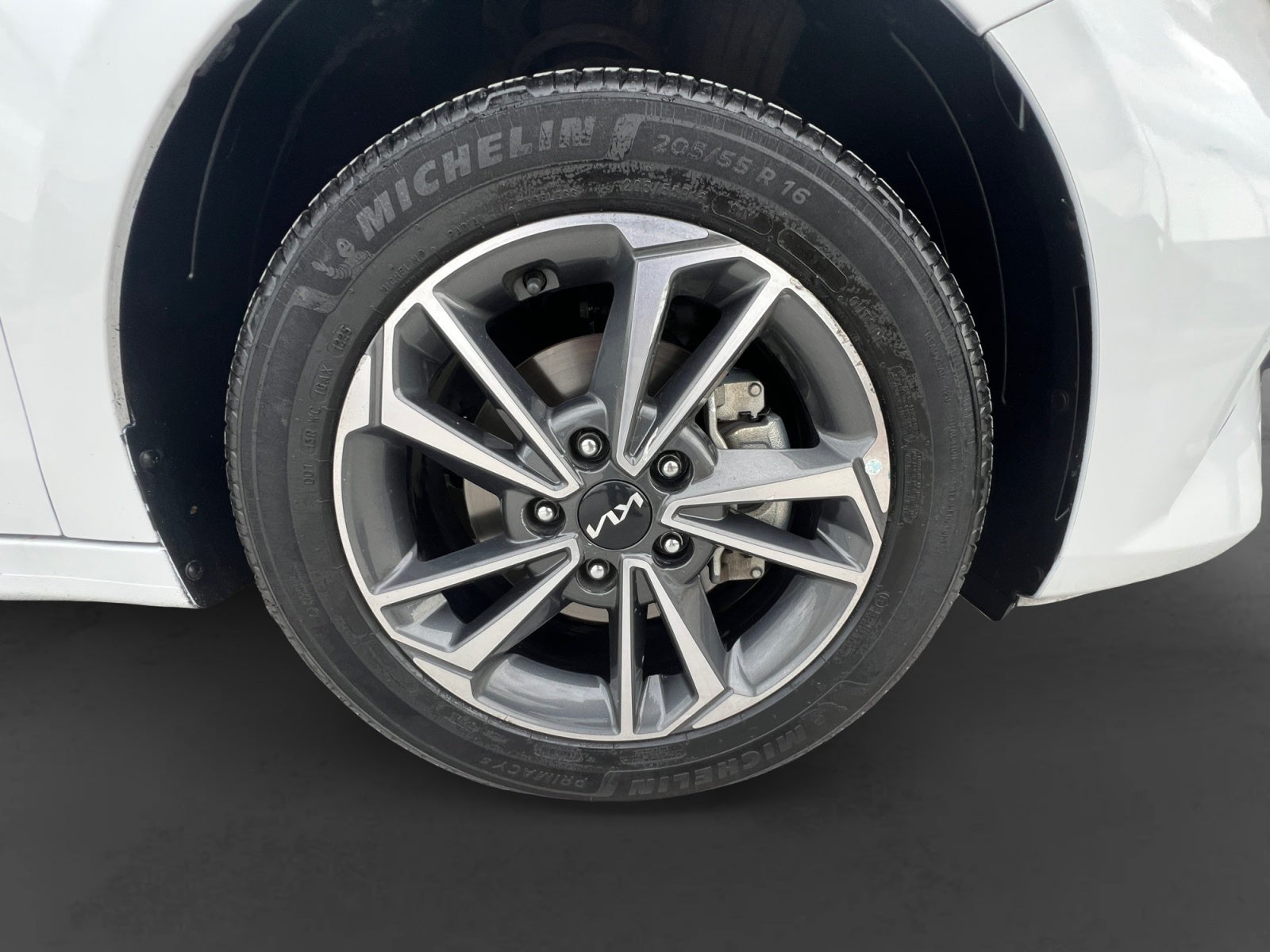 2024 Kia FORTE EX