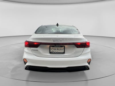 2024 Kia FORTE EX