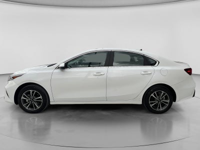2024 Kia FORTE EX