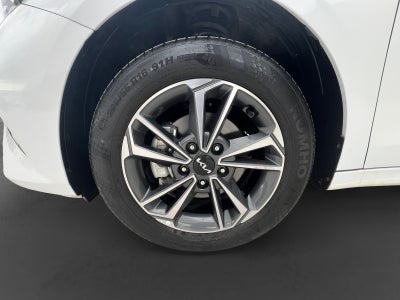 2024 Kia FORTE EX