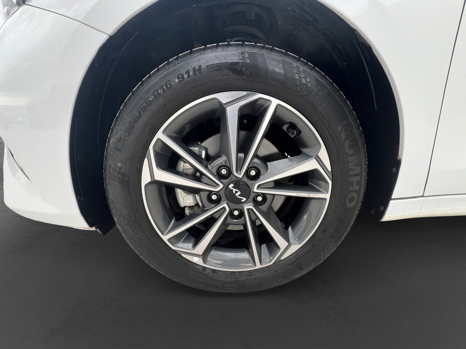 2024 Kia FORTE EX