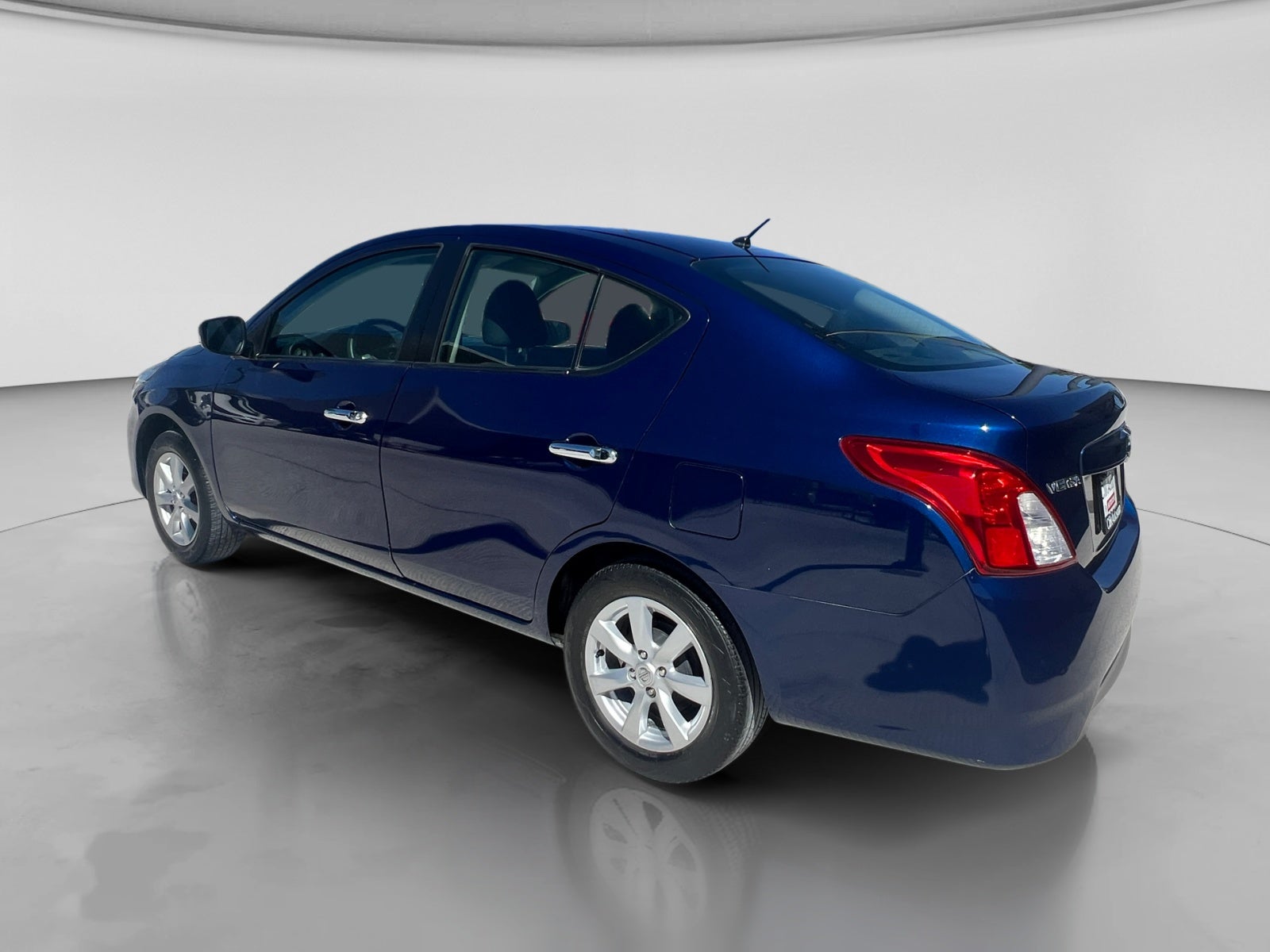 2019 Nissan VERSA VERSA SENSE TA AC 1.6L
