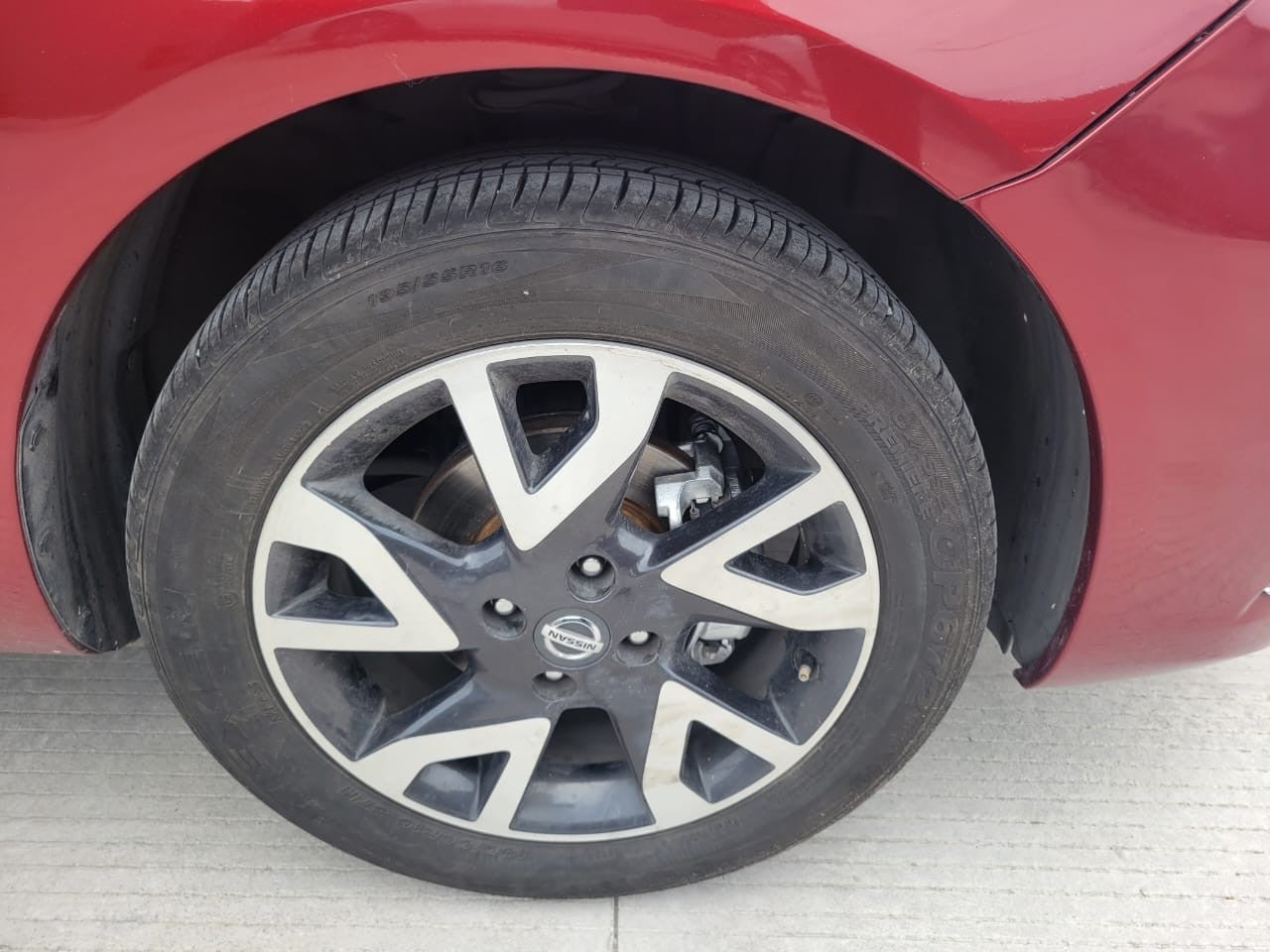2019 Nissan VERSA ADVANCE AT AC