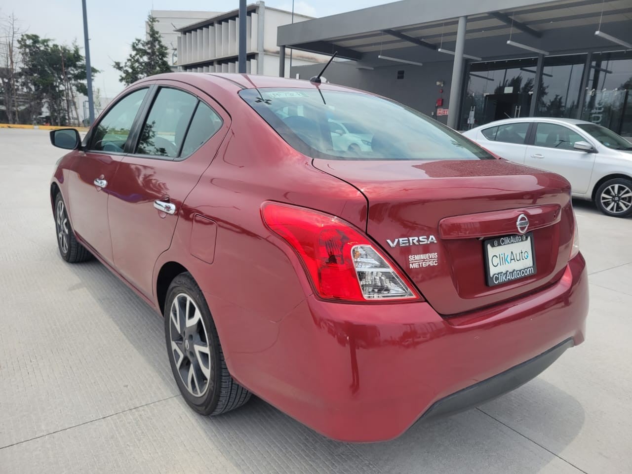 2019 Nissan VERSA ADVANCE AT AC