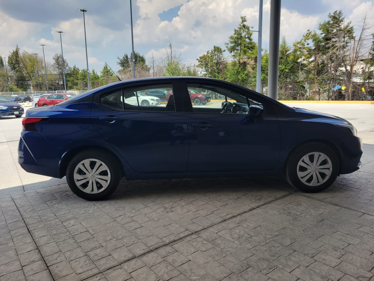 2020 Nissan VERSA SENSE MT