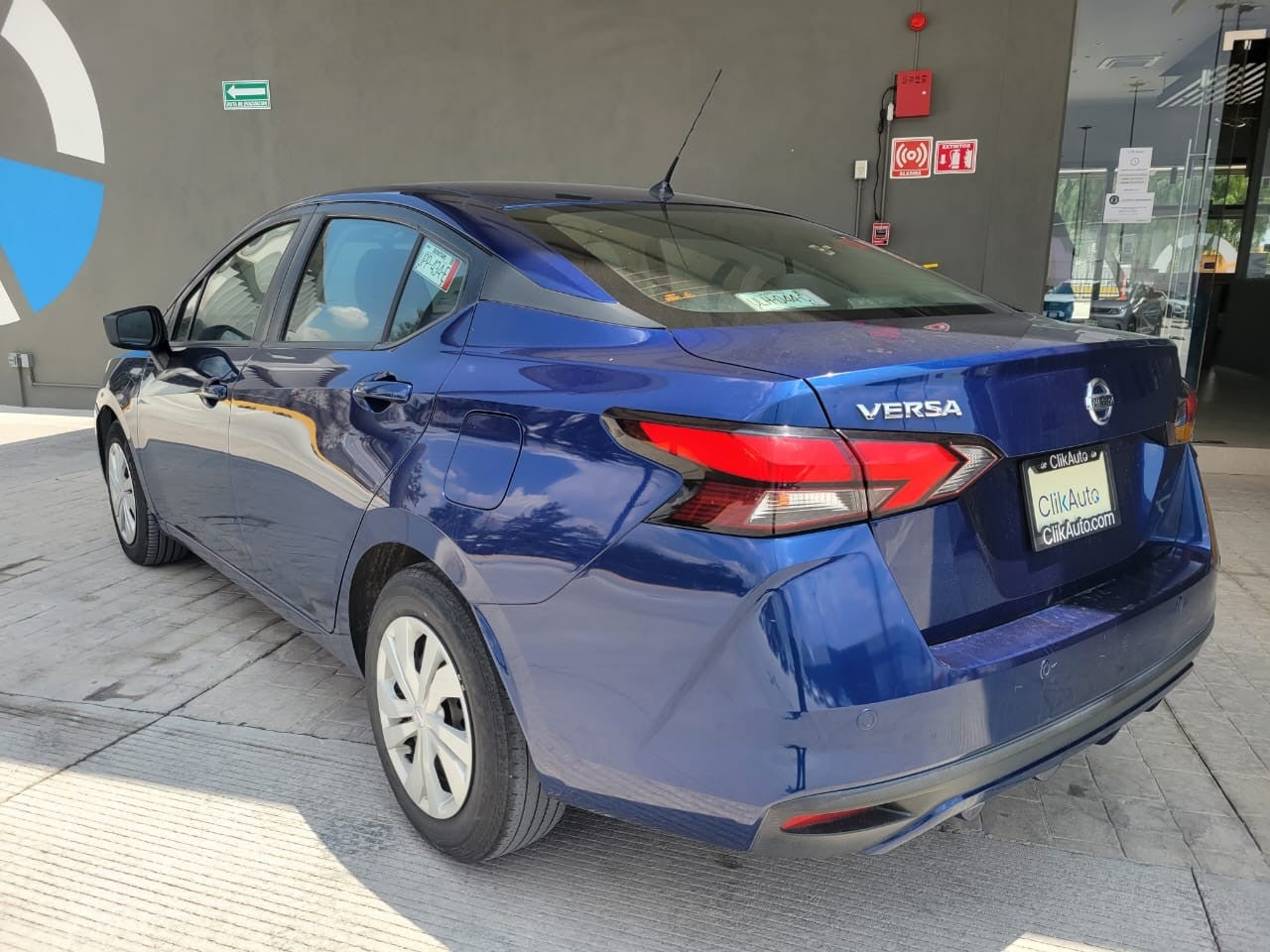 2020 Nissan VERSA SENSE MT