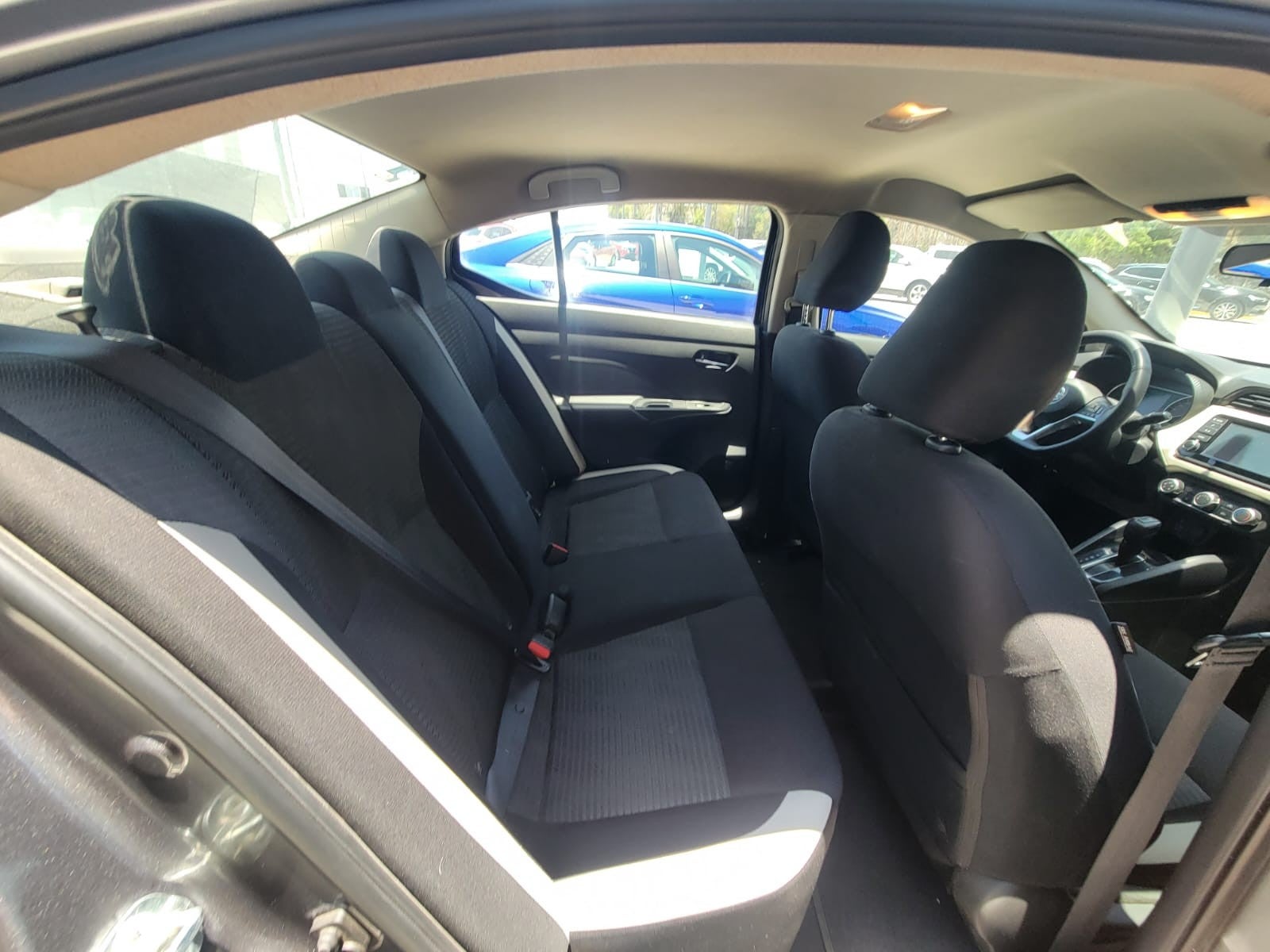 2022 Nissan VERSA ADVANCE CVT 22