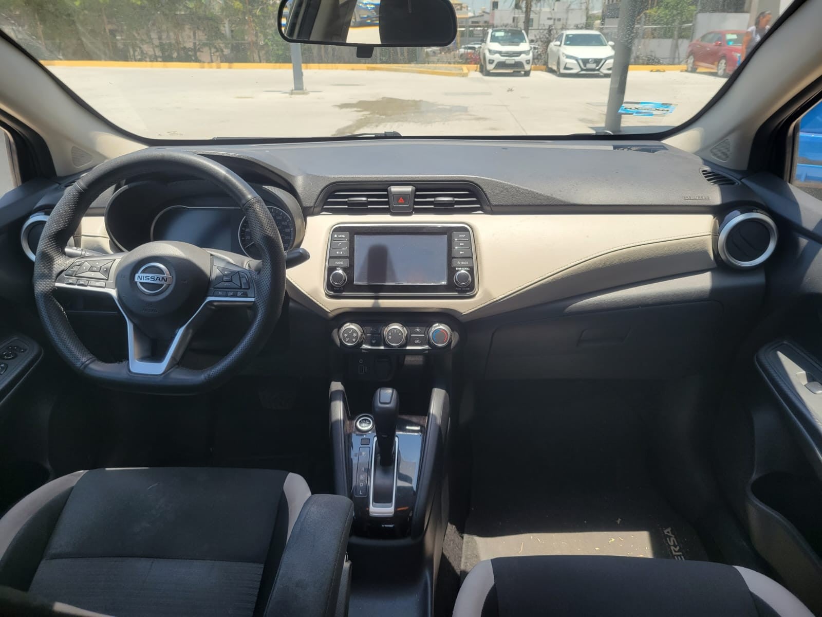 2022 Nissan VERSA ADVANCE CVT 22