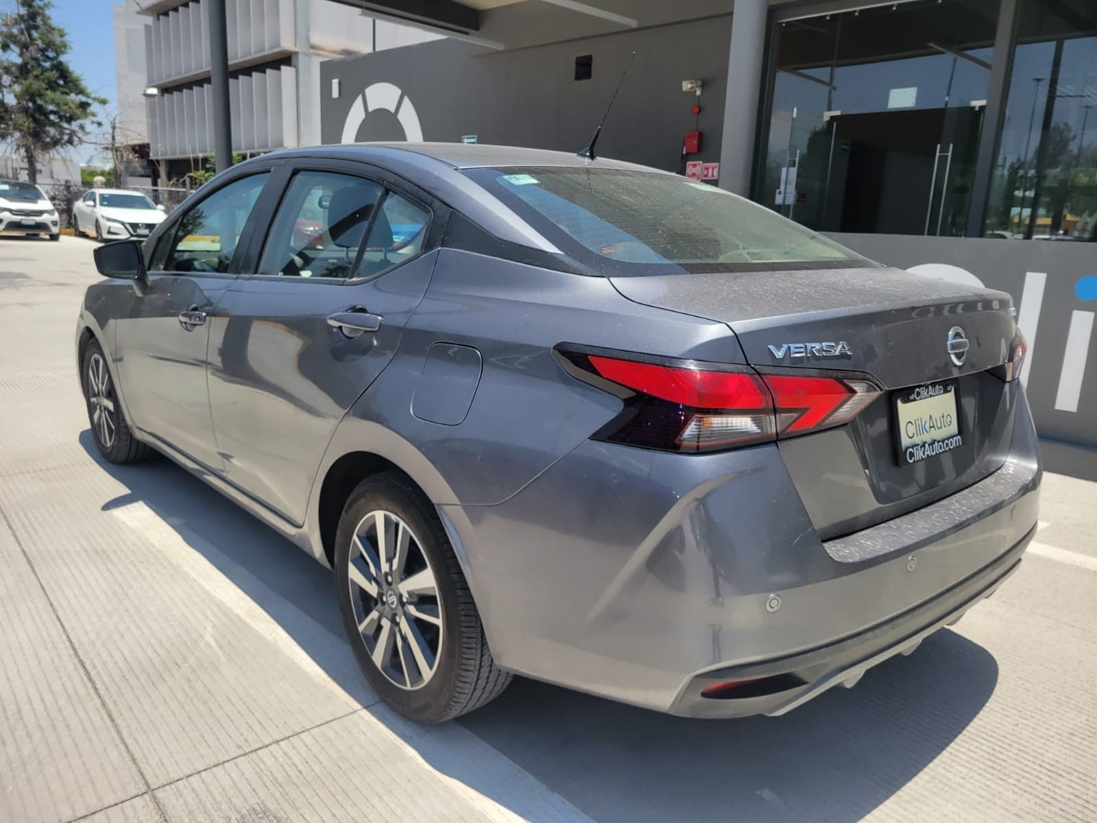 2022 Nissan VERSA ADVANCE CVT 22