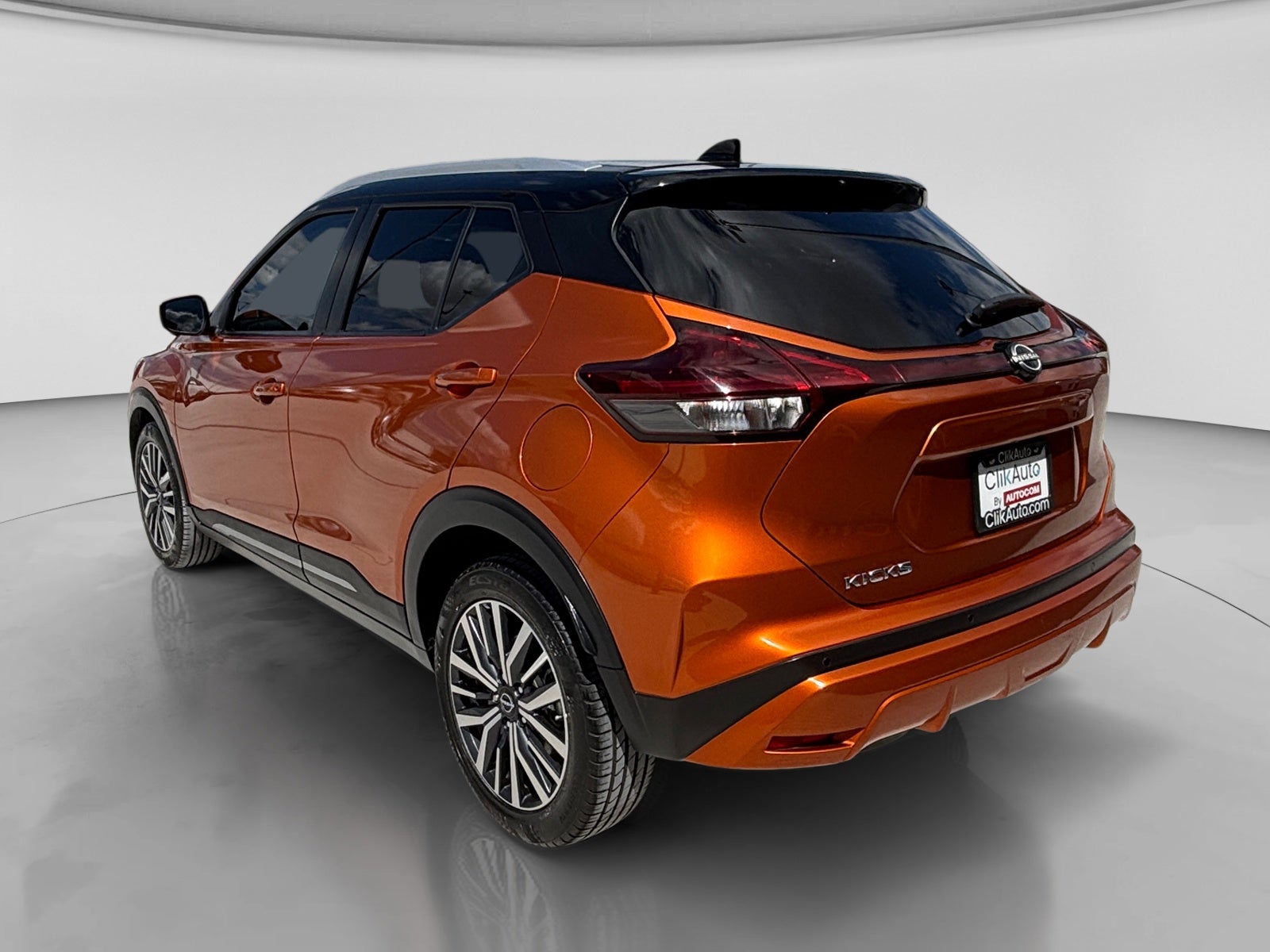 2022 Nissan KICKS KICKS PLATINUM 1.6LTS CVT BI-TONO