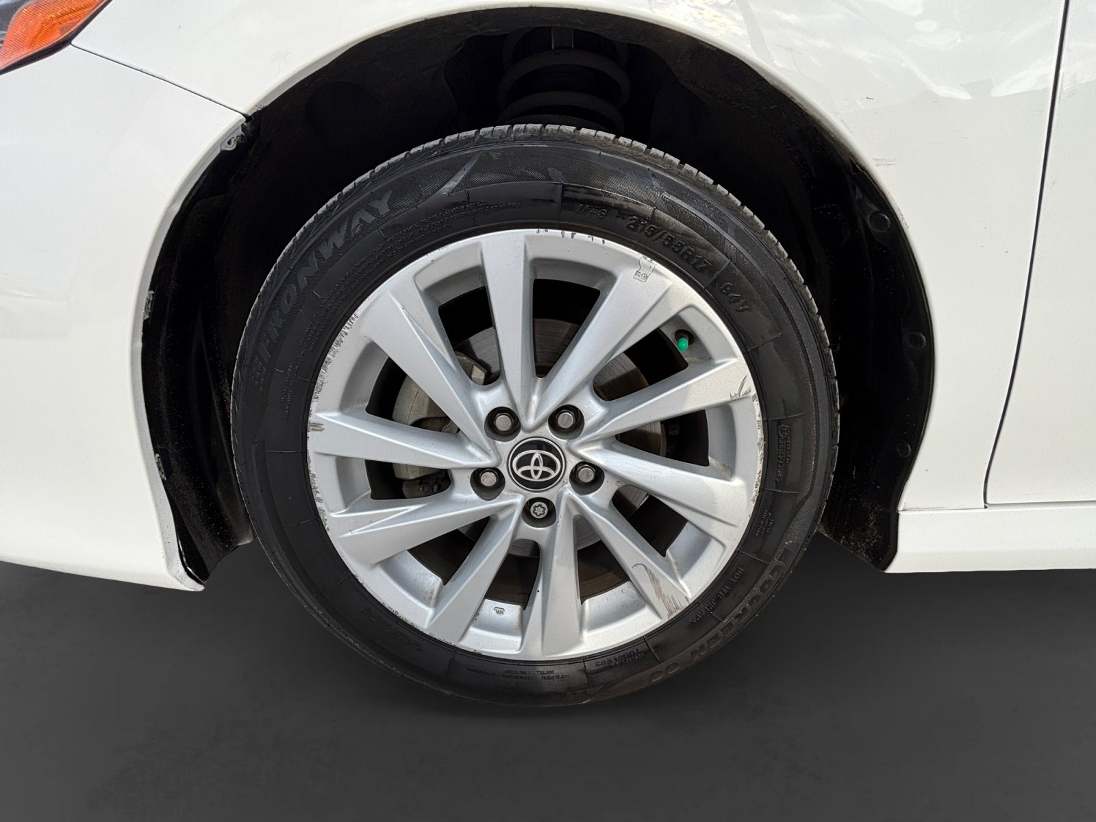 2023 Toyota CAMRY LE